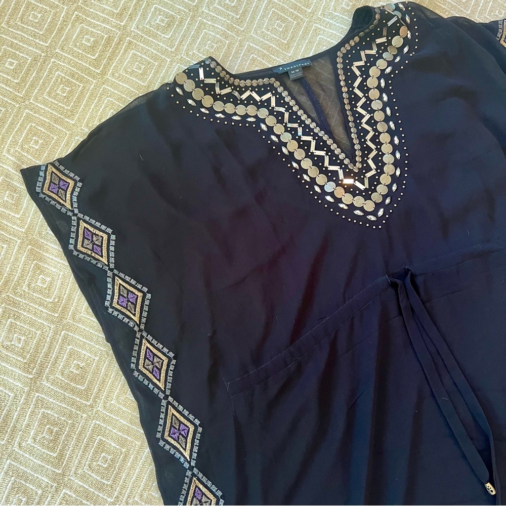 Forever 21 Beaded mesh dress medium NWOT